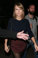 TAYLOR SWIFT Arrives at LAX Airport in Los Angeles 12/13/2015