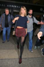 TAYLOR SWIFT Arrives at LAX Airport in Los Angeles 12/13/2015