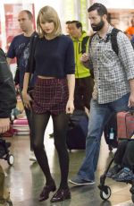 TAYLOR SWIFT at Melbourne Airport 12/13/2015