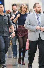 TAYLOR SWIFT at Melbourne Airport 12/13/2015
