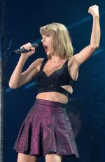 TAYLOR SWIFT Performs at The 1989 World Tour in Brisbane 12/05/2015