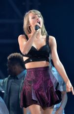 TAYLOR SWIFT Performs at The 1989 World Tour in Brisbane 12/05/2015