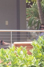 TAYLOR SWIFT with Friends at a Beach in Hamilton Island 12/01/2015