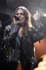 TOVE LO at Hot 99.5’s Jingle Ball 2015 in Wahington 12/14/2015