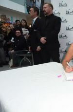 VICKY PATTISON Signin A Christmas Kiss Book in Essex 11/02/2015