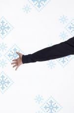 WWE - Divas Christmas Sweaters Photoshoot