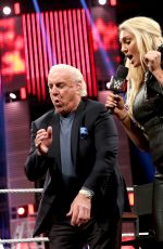 WWE - Raw Digitals 12/07/2015