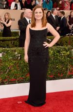 AMY POEHLER at Screen Actors Guild Awards 2016 in Los Angeles 01/30/2016
