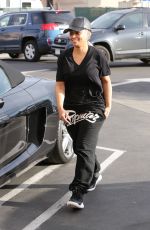 BLAC CHYNA Arrives at a Nail Salon in Los Angeles 01/28/2016