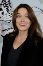 CARLA BRUNI at Schiaparelli Fashion Show in Paris 01/25/2016