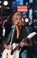 CARRIE UNDERWOOD Performs at Dick Clark’s New Year’s Rockin Eve with Ryan Seacrest 2016 in New York 12/31/2015