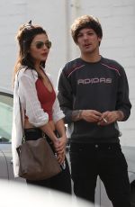 DANIELLE CAMPBELL Shopping in Malibu 01/17/2016