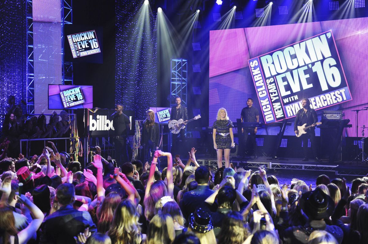 ELLIOE GOULDING at Dick Clark’s New Year’s Rockin Eve with Ryan ...