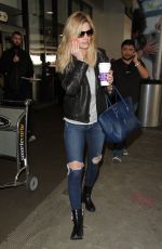 ERIN ANDREWS Arrives at LAX Airport in Los Angeles 01/13/2016