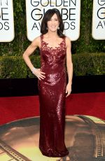 FELICITY HUFFMAN at 73rd Annual Golden Globe Awards in Beverly Hills 10/01/2016