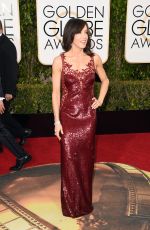 FELICITY HUFFMAN at 73rd Annual Golden Globe Awards in Beverly Hills 10/01/2016