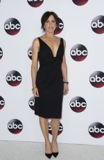 FELICITY HUFFMAN at ABC Panel at 2016 Winter TCA Tour in Pasadena 01/09/2016