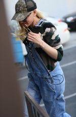 GWEN STEFANI Arrives at an Office Building in West Hollywood 01/21/2016