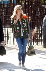HEIDI KLUM at Airport in Sidney 01/20/2016