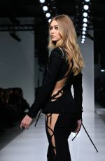 GIGI HADID on the Runway of Versace Spring/Summer 2016 Fashion Show in Paris 01/24/2016