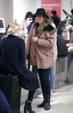 JAMIE-LYNN SIGLER at Los Angeles International Airport 01/26/2016