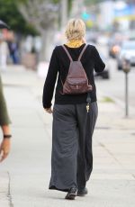 JANE LYNCH Leaves Kings Road Cafe in Los Angeles 01/18/2016