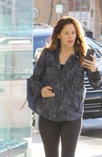 JENNIFER GARNER Heading to a Gym in Brentwood 01/07/2016