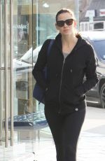 JENNIFER GARNER Leaves a Gym in Brentwood 01/19/2016