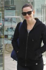 JENNIFER GARNER Leaves a Gym in Brentwood 01/19/2016