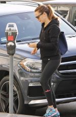 JENNIFER GARNER Leaves a Gym in Brentwood 01/19/2016