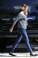 JENNIFER GARNER Out and About in Brentwood 01/25/2016