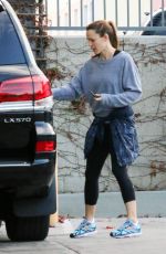 JENNIFER GARNER Out and About in Los Angeles 01/02/2016