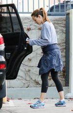 JENNIFER GARNER Out and About in Los Angeles 01/02/2016