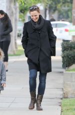JENNIFER GARNER Out and About in Los Angeles 01/14/2016