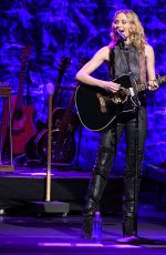 JENNIFER NETTLES Performs at Beacon Theater in New York 01/20/2016