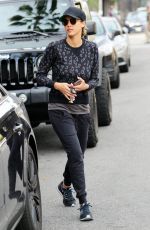 JESSICA ALBA Shopping at Whole Foods in Los Angeles 01/03/2016