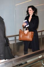 JESSICA DE GOUW at Los Angeles International Airport 01/22/2016