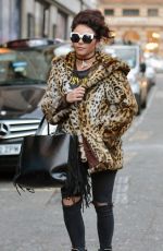 JESY NELSON Leaves an Offices in London 01/21/2016