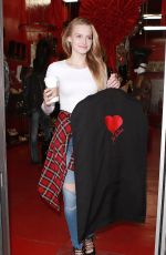 KAROLINA PISAREK Shopping at For the Stars Fashion House in Beverly Hills 01/02/2016