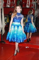 KAROLINA PISAREK Shopping at For the Stars Fashion House in Beverly Hills 01/02/2016