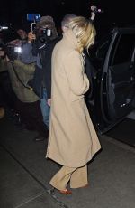KATE HUDSON Leaves Her Hotel in Manhattan 01/27/2016