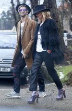 KATE MOSS Out and About in London 01/11/2016