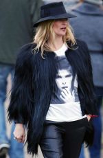 KATE MOSS Out and About in London 01/11/2016