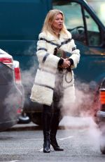 KATE MOSS Out and About in Primrose Hill 01/13/2016