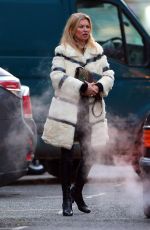 KATE MOSS Out and About in Primrose Hill 01/13/2016