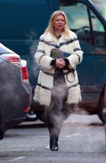 KATE MOSS Out and About in Primrose Hill 01/13/2016