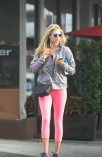 KATE UPTON Out and About in Beverly Hills 01/13/2016