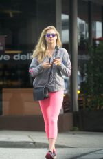 KATE UPTON Out and About in Beverly Hills 01/13/2016