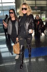 KHLOE KARDASHIAN Arrives at JFK Airport in New York 01/15/2016