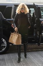 KHLOE KARDASHIAN Arrives at JFK Airport in New York 01/15/2016
